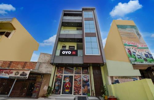 Etawah Hotel | SPOT ON Hotel The Baithak & Restaurant