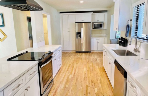 Reno/Tahoe Airport House | Sppring Haven,2 King, 2 Queens,2 Twins