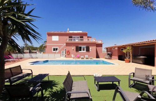Armacao de Pera Villa | Sprawling Air-Conditioned Villa w/ Kitchen, Private Pool, Lounge Area, & WiFi