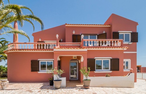 Armacao de Pera Villa | Sprawling Air-Conditioned Villa w/ Kitchen, Private Pool, Lounge Area, & WiFi