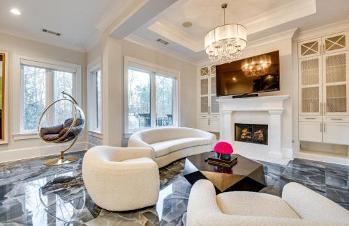 Suwanee House | Sprawling Suwanee Home Theater, Pool, Hot Tub!