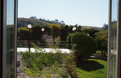 Carvalhal Benfeito Villa | Sprawling Villa near Alenquer