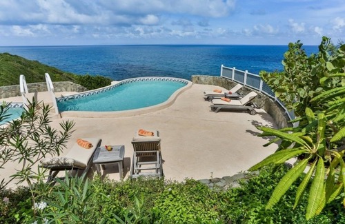 Sea Breeze Hills Villa | Sprawling Villa With Uninterrupted Sea Views - Equinox 4 Bedroom Villa by RedAwning