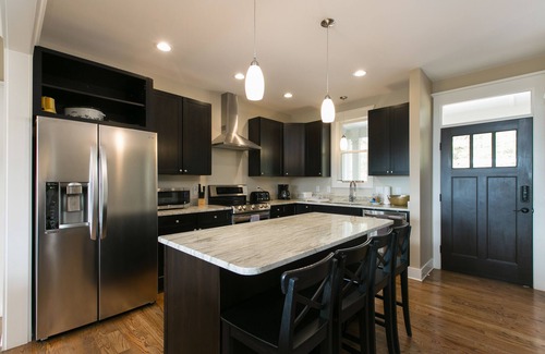 Asheville House | Spring Break! Epic Long Range Mtn Views! Close to Asheville, & Fire Pit! 4BR/3BA