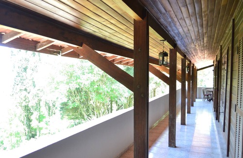 Barueri Cottage | Spring Hill site. Close to São Paulo, fresh air and good moments of leisure.