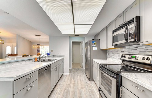 Spring Hill House | Spring Hill Home: Private Pool, 9 Mi to Beach!