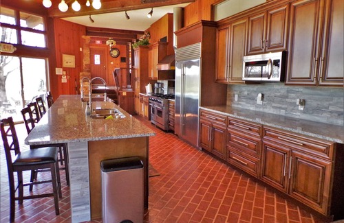 Potosi Cabin | Spring Lake Ranch has a Private, Rustic Lodge perfect for family/group retreats!
