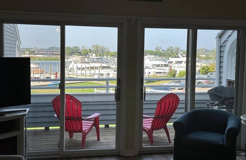 Spring Lake Condo | Spring Lake Waterfront Condo with nearby Marinas