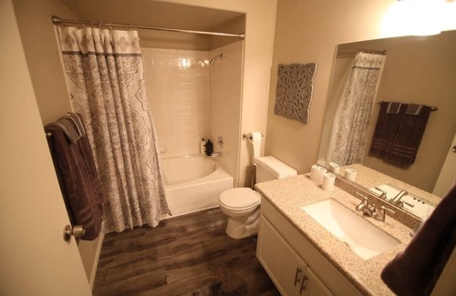 Spring Valley House | Spring Mountain · 35% Off Fall Special - Classy 2 Bedroom Condo!