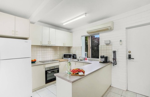 Scarborough Apartment | *Spring Special* Sun, Sand and Smiles: Your Perfect Beach Getaway