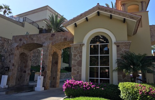 Pedregal House | SPRING-SUMMER DATES AVAILABLE IN 3 & 4-BEDROOM MONTECRISTO VILLA W. OPTION AI…