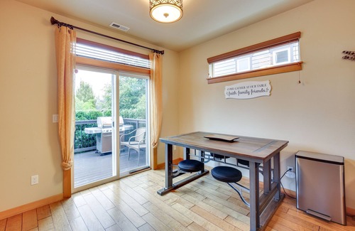 Thurston House | Springfield Home w/Yard ~ 9 Mi to Downtown Eugene