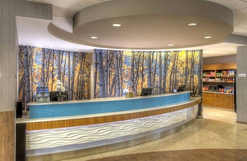 University Area Hotel | SpringHill Suites Anchorage University Lake