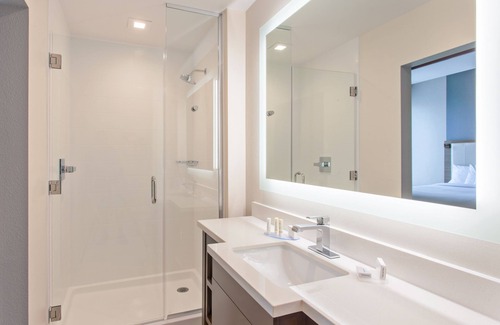 Central Escondido Hotel | SpringHill Suites by Marriott Escondido Downtown