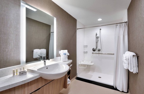 Biggs Field Hotel | SpringHill Suites by Marriott El Paso Airport