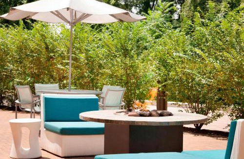 Oxford Valley Hotel | SpringHill Suites by Marriott Philadelphia Langhorne