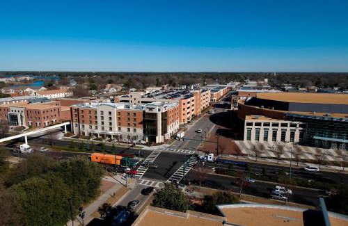 Norfolk Hotel | SpringHill Suites Norfolk Old Dominion University