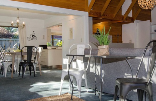 Hanmer Springs Cottage | SPRINGS ESCAPE, pet friendly, with a garden in Hanmer Springs