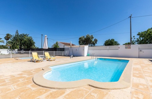 Albufeira Villa | Squad Green Villa, Pool, Wifi, AC