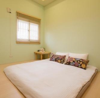Guanshan Bed & Breakfast | Squirrel House