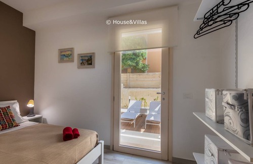 Avola House | SR-A522-AMOR143AT - Carla's Home