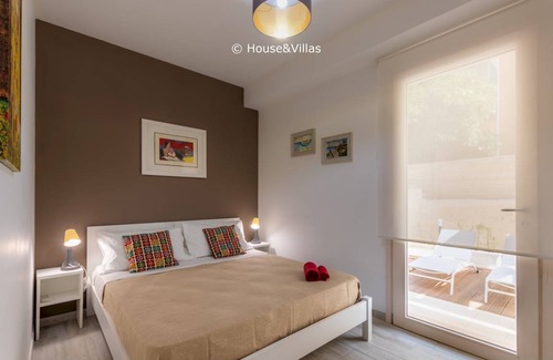 Avola House | SR-A522-AMOR143AT - Carla's Home