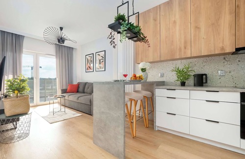 Lodz Apartment | Srebrzyńska 12 Łódź | 2-bedroom Apartment | Parking & Balconies | Excellent Opti