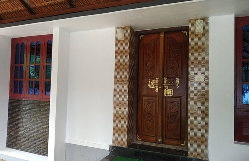 Quilon House | Sreepadmini SS Ayurmadam. Ayurveda , Meditation Yoga Centre Anchalummood. kollam