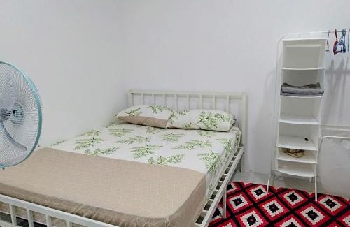 Tanjung Karang House | Sri Manik Guest House Tanjung Karang