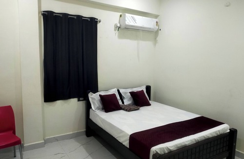 Andipatti Cabin | SRI NAVANEETHA KRISHNA MAHAL &RESIDENCY