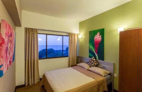 Batu Ferringhi Apartment | Sri Sayang Seaview Holiday Home