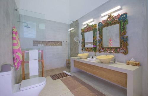 Thalaramba Hotel | Sri Sharavi Beach Villas & Spa