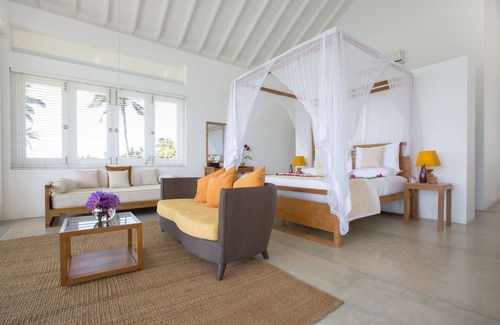 Thalaramba Hotel | Sri Sharavi Beach Villas & Spa