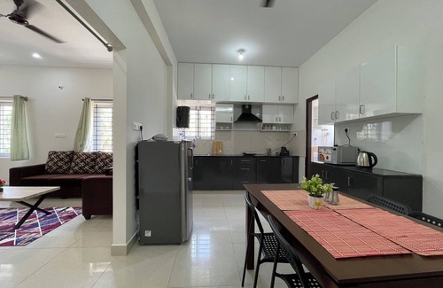 Agara Apartment | SSN HomeStays in Bangalore Near La Casa