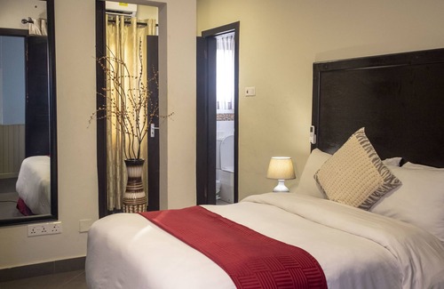 North Ridge House | Ssnit Guest House