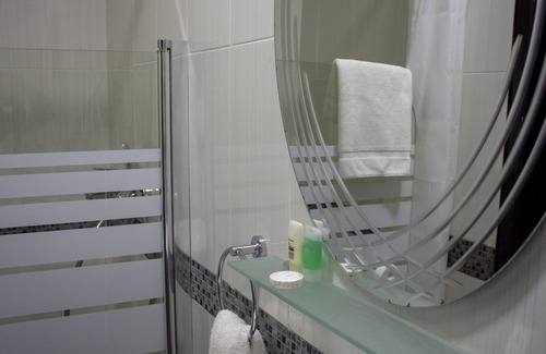 North Ridge House | Ssnit Guest House