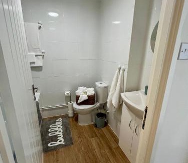 Colchester Apartment | St Andrews Gardens- 2 bedroom flat with views over town- A welburg property managed by Catchpole Stays