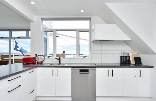 Mount Pleasant Apartment | St Andrews Hill-Perfect for families who want to stay close to a beach