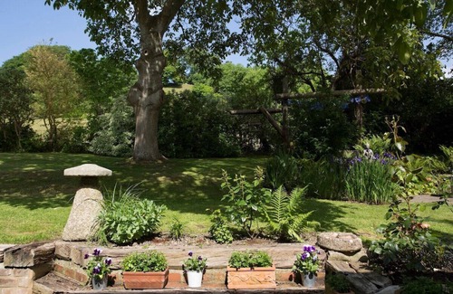 Glastonbury RV Rental | St Anne's - The Secret Hideaway