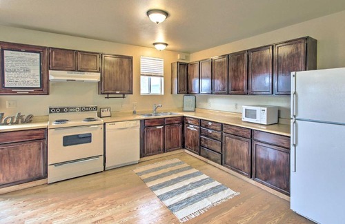 St. Charles Apartment | St Charles Condo - 6 Miles to North Beach Park!