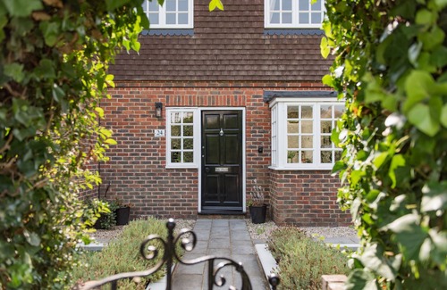 Sandwich House | St George’s is a modern and stylish detached holiday home, perfect for families or friends wanting t