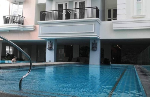 Mandurriao Condo | St. Honore 6 guests, 5 beds, 2 bedrooms & 2 baths. Your Home Away From Home.