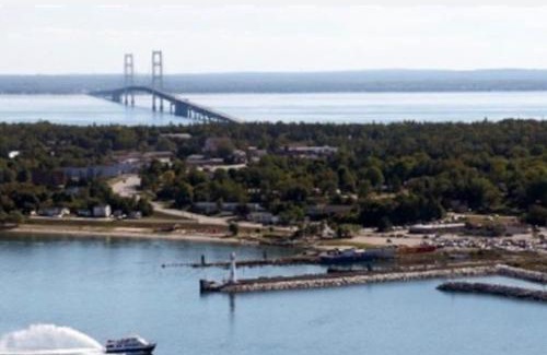 St Ignace House | St Ignace Escape - Close to Ferry