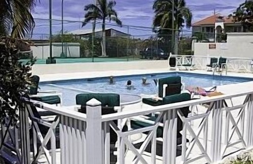 Clermont Apartment | St. James, crystal court, crystal heights, 2 bed room apartment, shared pool.