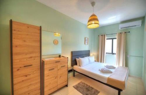 Ta' Giorni Apartment | St Julians Lovely 3 Bedrooms By Homely