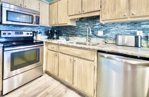Destin Condo | St. Martin Villa #132 · 3 Bed/2 Bath - Sleeps 8 with Private Beach Access