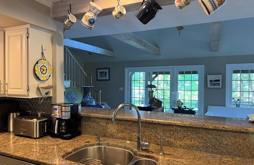 St. Michaels House | ST MICHAELS-Private Waterfront, Huge Deck& 19’Swim spa-pool, Kayaks, 2 MBRooms