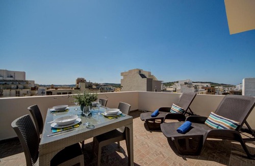 Bugibba Apartment | St Paul's Bay Penthouse with Views