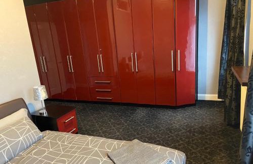 Shipley House | St Pauls Rd - Townhouse Accommodation