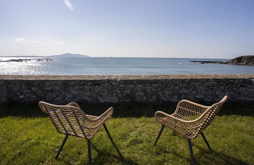 Llanfaethlu Cottage | STABL BACH, pet friendly, character holiday cottage in Llanfaethlu